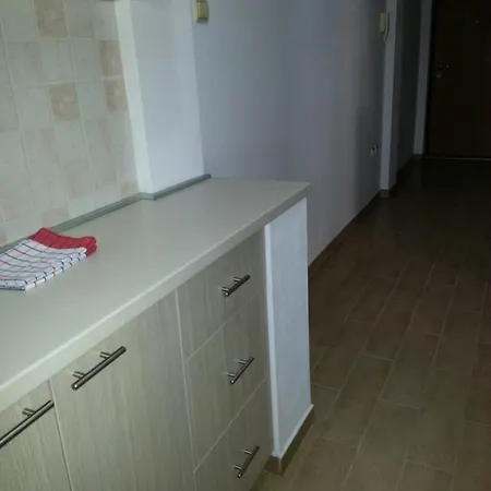 Apartman Alex アパート *