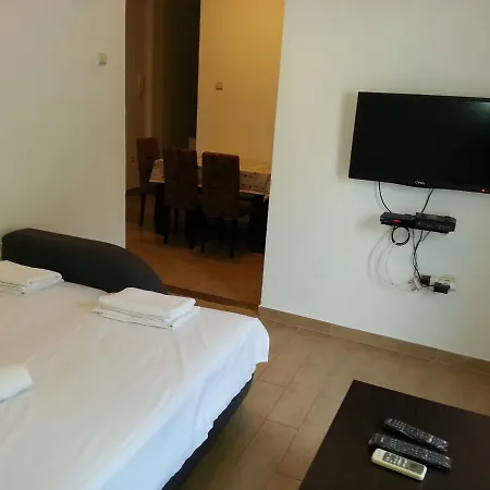 Apartman Alex アパート ポドゴリツァ
